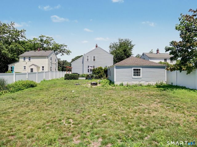 43 Glendale Road, Stratford, CT 06614