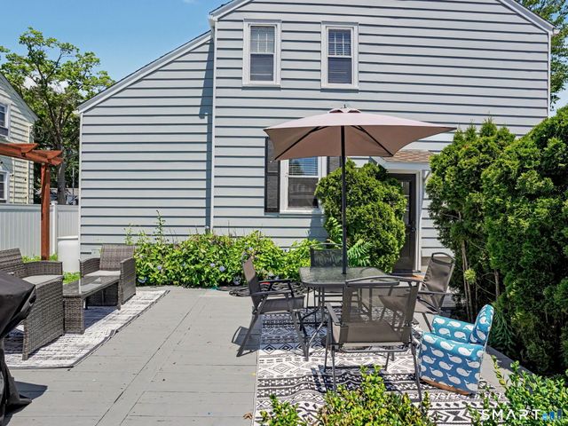 43 Glendale Road, Stratford, CT 06614