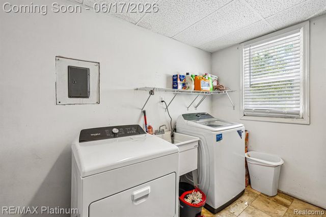 18440 Floral Street, Livonia, MI 48152