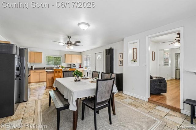 18440 Floral Street, Livonia, MI 48152