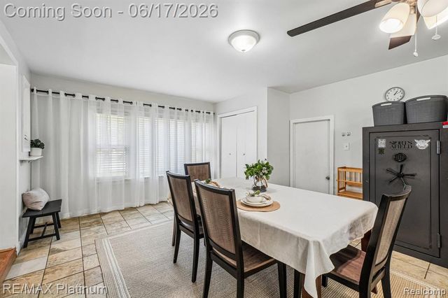 18440 Floral Street, Livonia, MI 48152