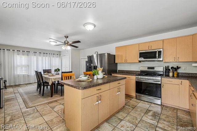 18440 Floral Street, Livonia, MI 48152