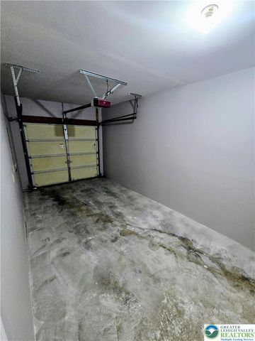 1578 Pinewind Drive, Lower Macungie Twp, PA 18011