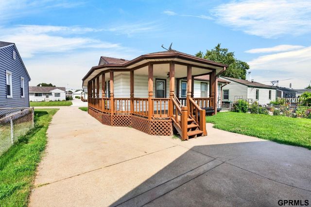 4713 S 53 Street, Omaha, NE 68117