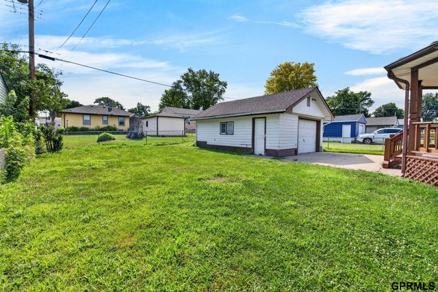 4713 S 53 Street, Omaha, NE 68117