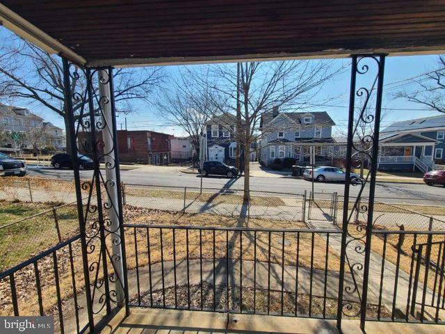 1040 EVARTS ST NE, Washington, DC 20018