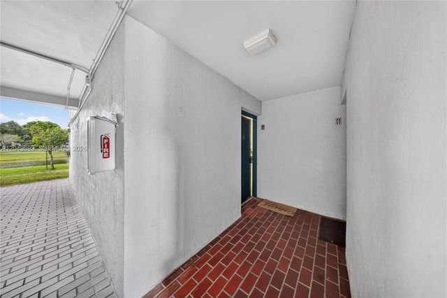 7195 NW 179th Street 109, Hialeah, FL 33015