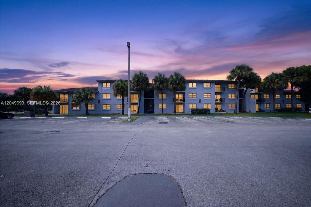 7195 NW 179th Street 109, Hialeah, FL 33015