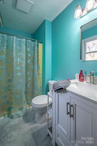 2949 Woodwind Drive, Valdese, NC 28690