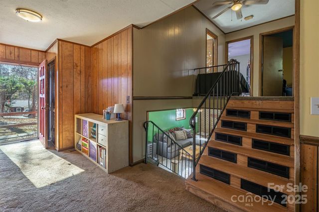 2949 Woodwind Drive, Valdese, NC 28690