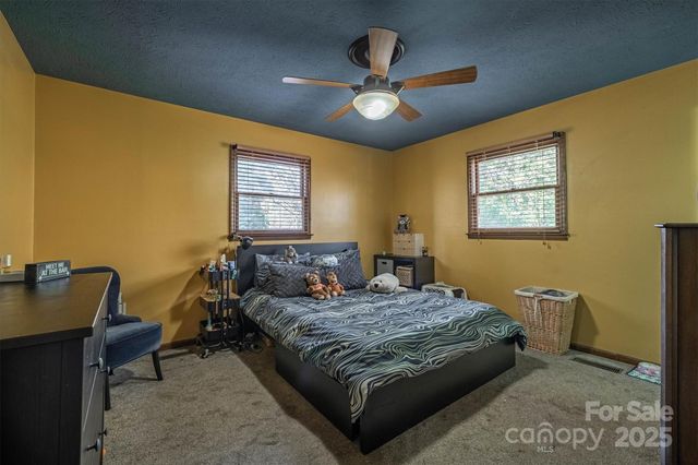 2949 Woodwind Drive, Valdese, NC 28690