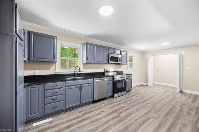 822 Birch Lane, Kernersville, NC 27284