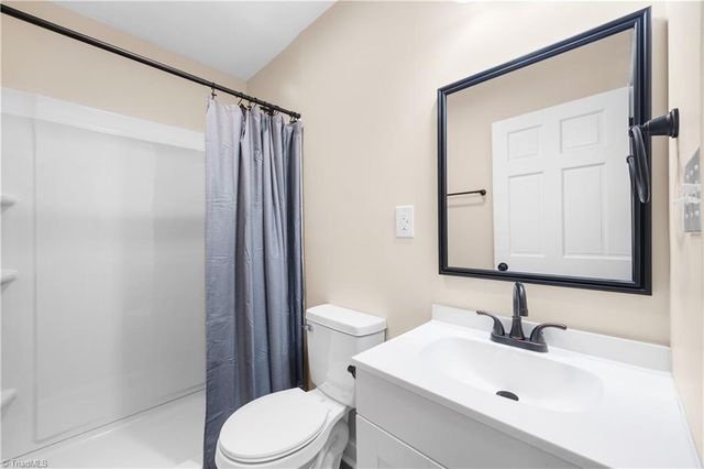 822 Birch Lane, Kernersville, NC 27284