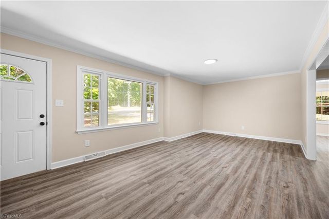 822 Birch Lane, Kernersville, NC 27284