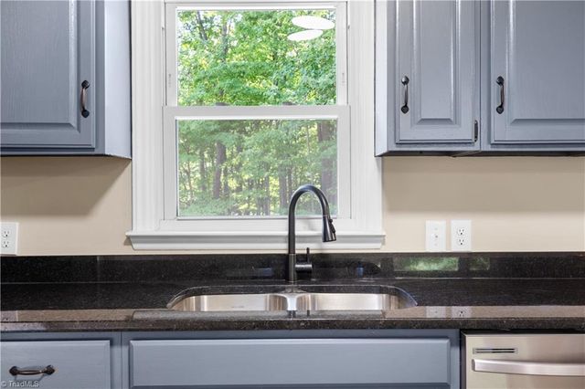 822 Birch Lane, Kernersville, NC 27284