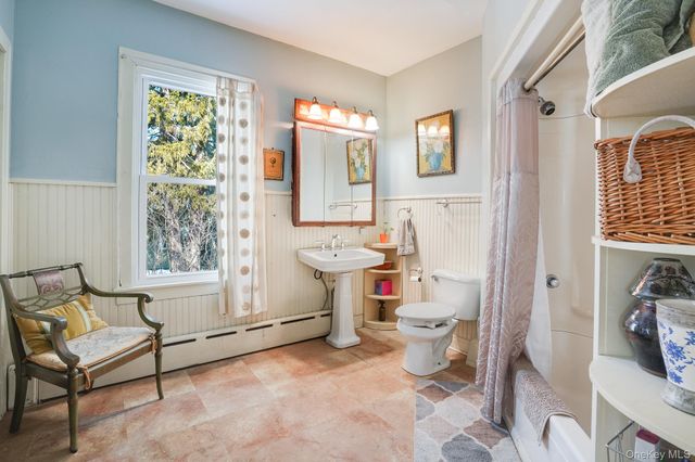 21 Orchard Street, Marlboro, NY 12542