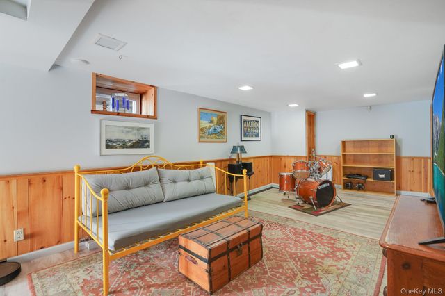 21 Orchard Street, Marlboro, NY 12542