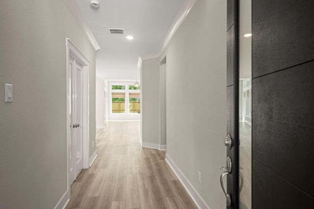 311 Pilazzo Street, Montgomery, TX 77316