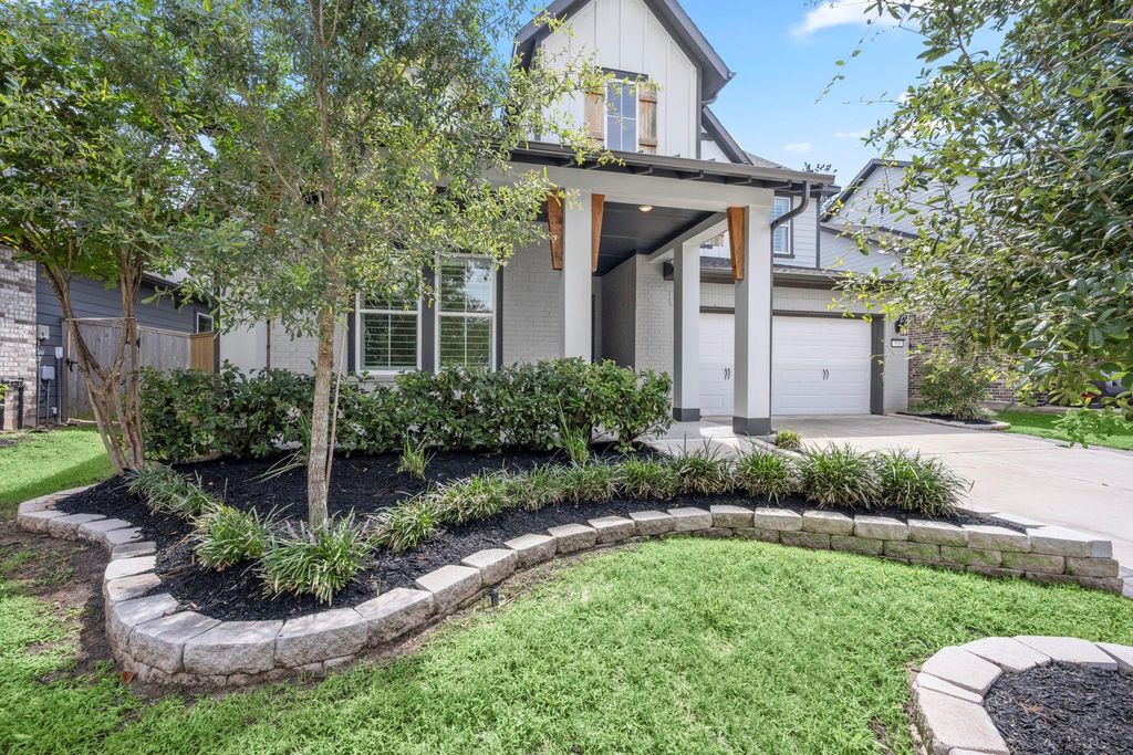 311 Pilazzo Street, Montgomery, TX 77316