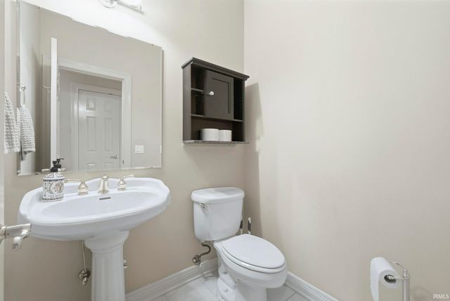 2001 Calais Road, Fort Wayne, IN 46814