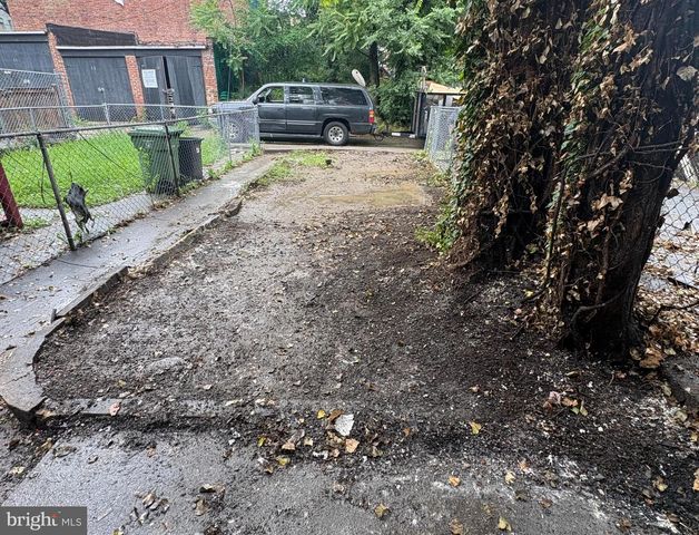 2222 WALBROOK AVE, Baltimore, MD 21216