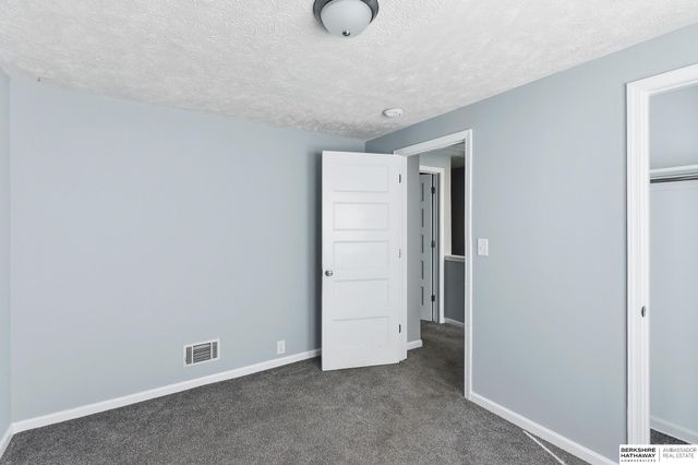 4125-4131 Valley Street, Omaha, NE 68105