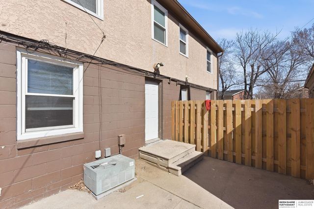 4125-4131 Valley Street, Omaha, NE 68105