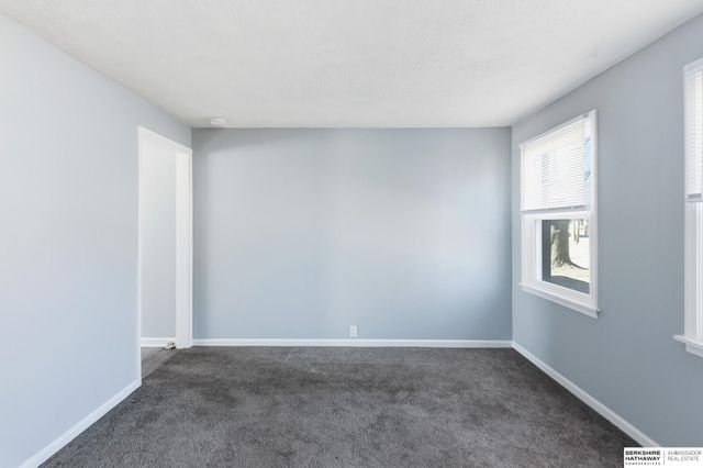 4125-4131 Valley Street, Omaha, NE 68105