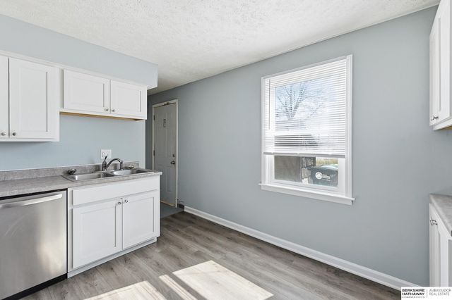 4125-4131 Valley Street, Omaha, NE 68105