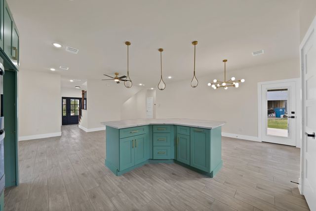 2925 River Ridge Court, Granbury, TX 76048