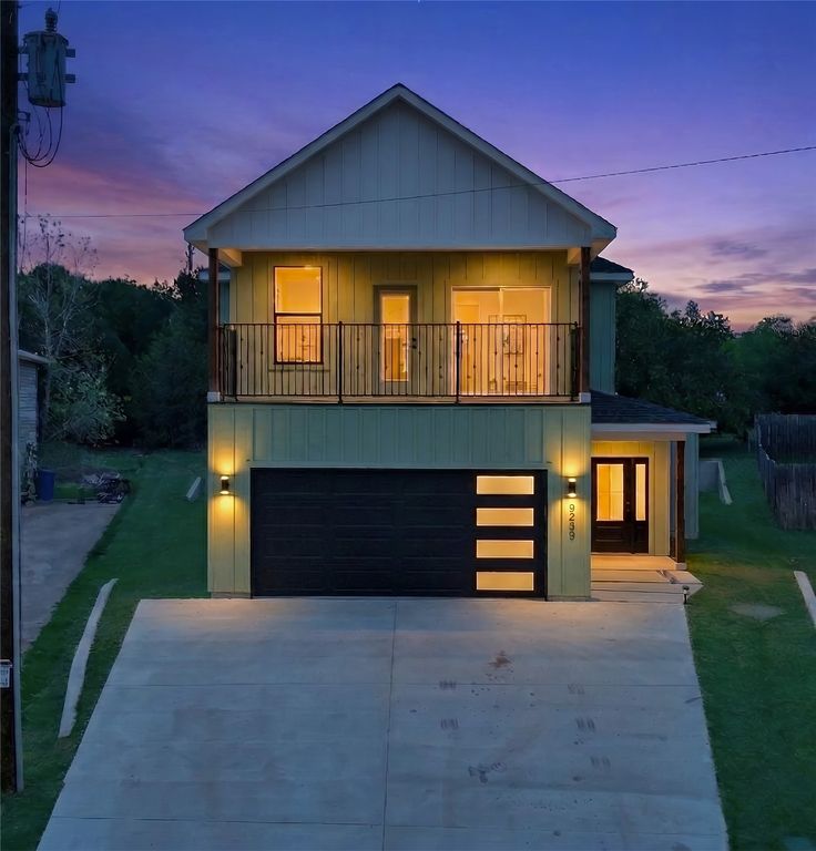 2925 River Ridge Court, Granbury, TX 76048