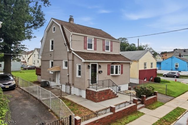 624 Britton St, Elizabeth City, NJ 07202