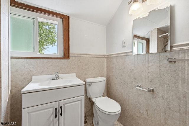 624 Britton St, Elizabeth City, NJ 07202