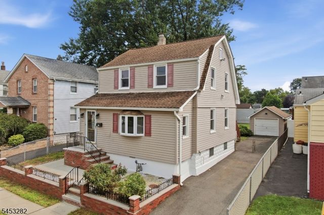 624 Britton St, Elizabeth City, NJ 07202
