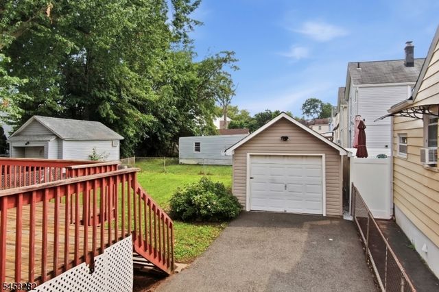 624 Britton St, Elizabeth City, NJ 07202