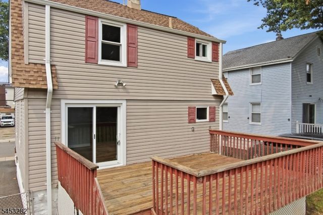 624 Britton St, Elizabeth City, NJ 07202