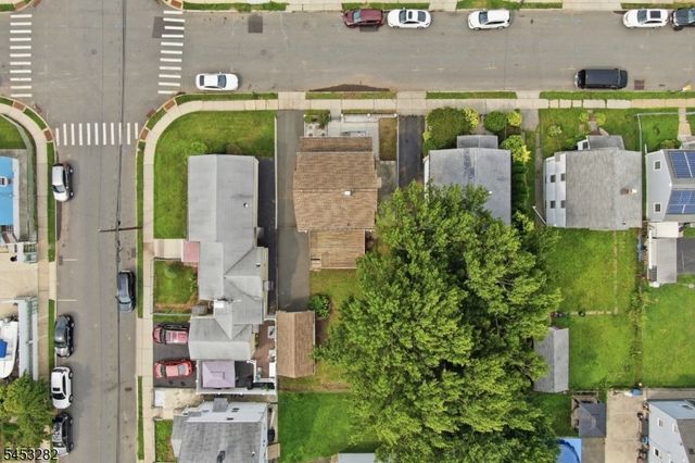 624 Britton St, Elizabeth City, NJ 07202