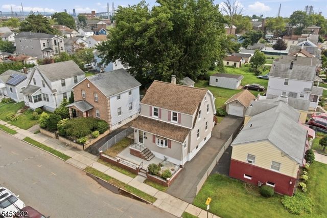 624 Britton St, Elizabeth City, NJ 07202