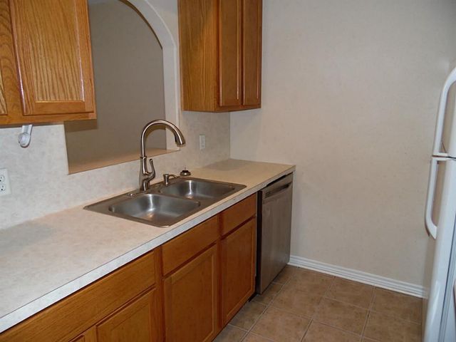 200 W Worsham Street, Willis, TX 77378