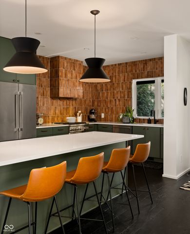 1137 E 10th Street, Indianapolis, IN 46202