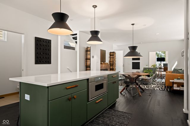 1137 E 10th Street, Indianapolis, IN 46202