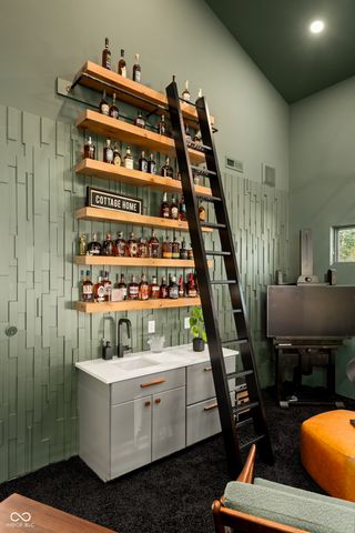 1137 E 10th Street, Indianapolis, IN 46202