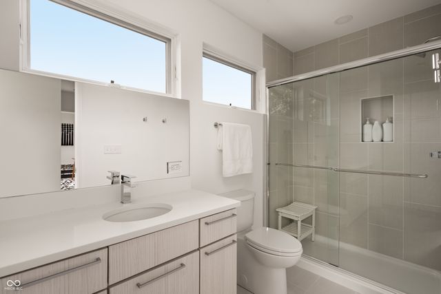 1137 E 10th Street, Indianapolis, IN 46202