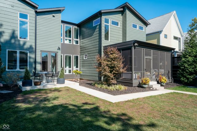 1137 E 10th Street, Indianapolis, IN 46202