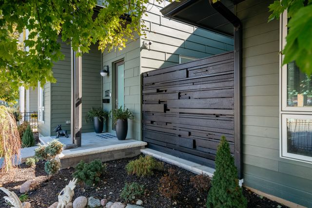 1137 E 10th Street, Indianapolis, IN 46202