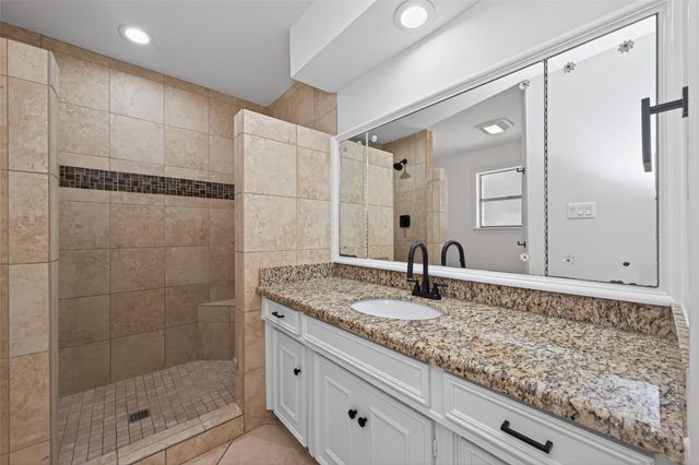 5323 Olympia Fields Lane, Houston, TX 77069