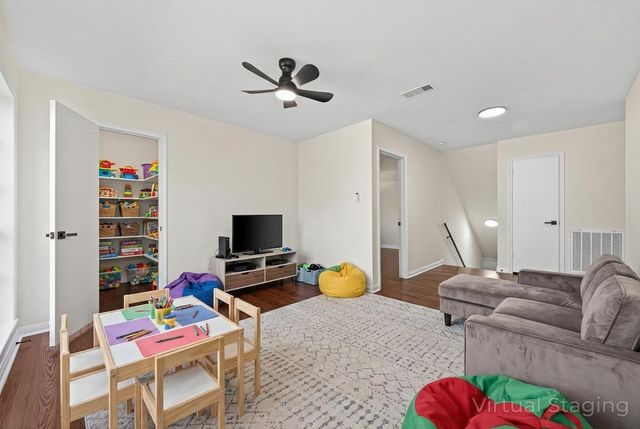 5323 Olympia Fields Lane, Houston, TX 77069