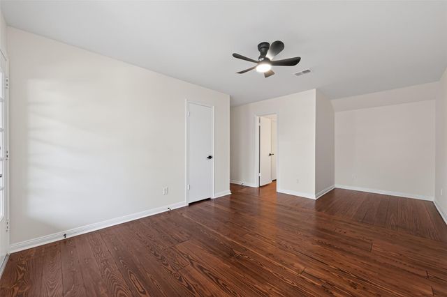 5323 Olympia Fields Lane, Houston, TX 77069