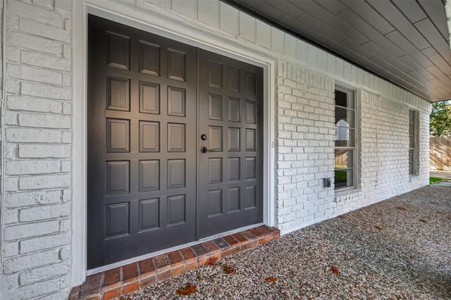 5323 Olympia Fields Lane, Houston, TX 77069