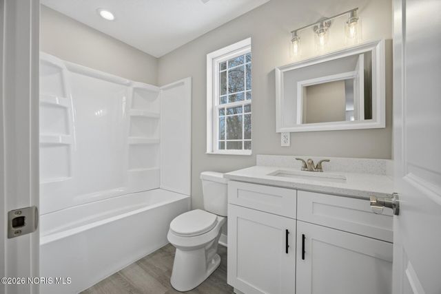 916 Fernwood Avenue, Toledo, OH 43607